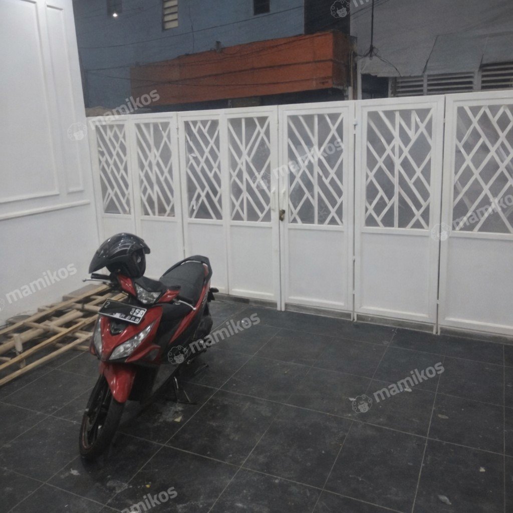 Rumah Sertifikat SHM 3 Kamar Tidur 2 Kamar Mandi Condet Jakarta Timur - Photo 2
