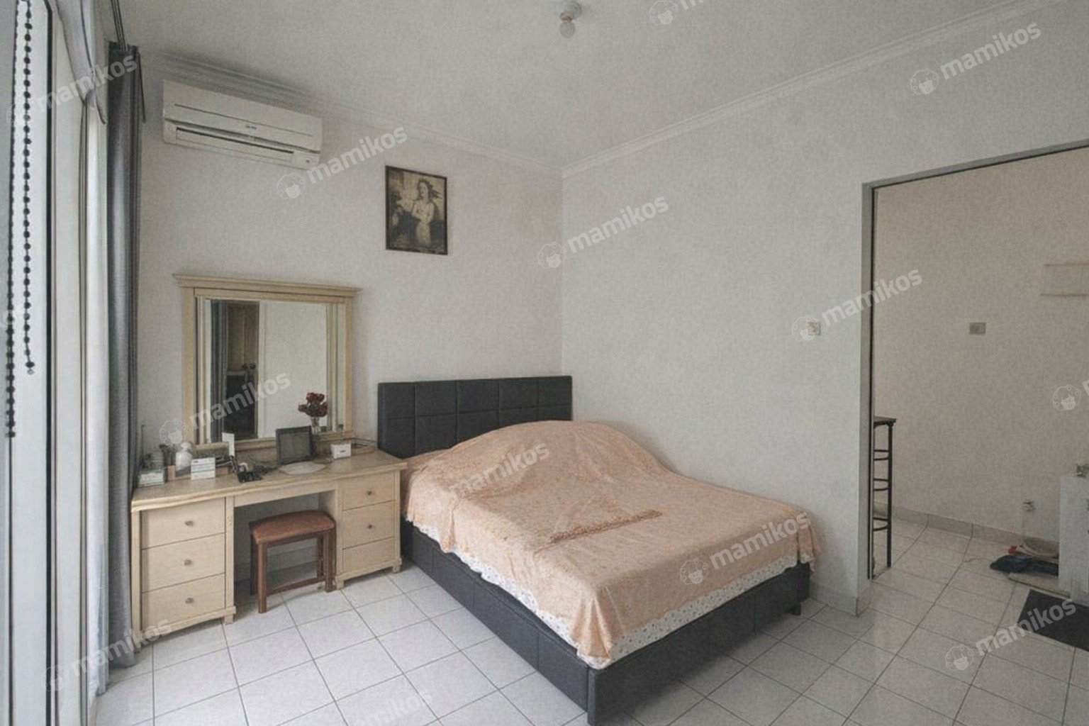 Rumah Sertifikat SHM 3 Kamar Tidur 2 Kamar Mandi Kota Wisata Jakarta Timur - Photo 5