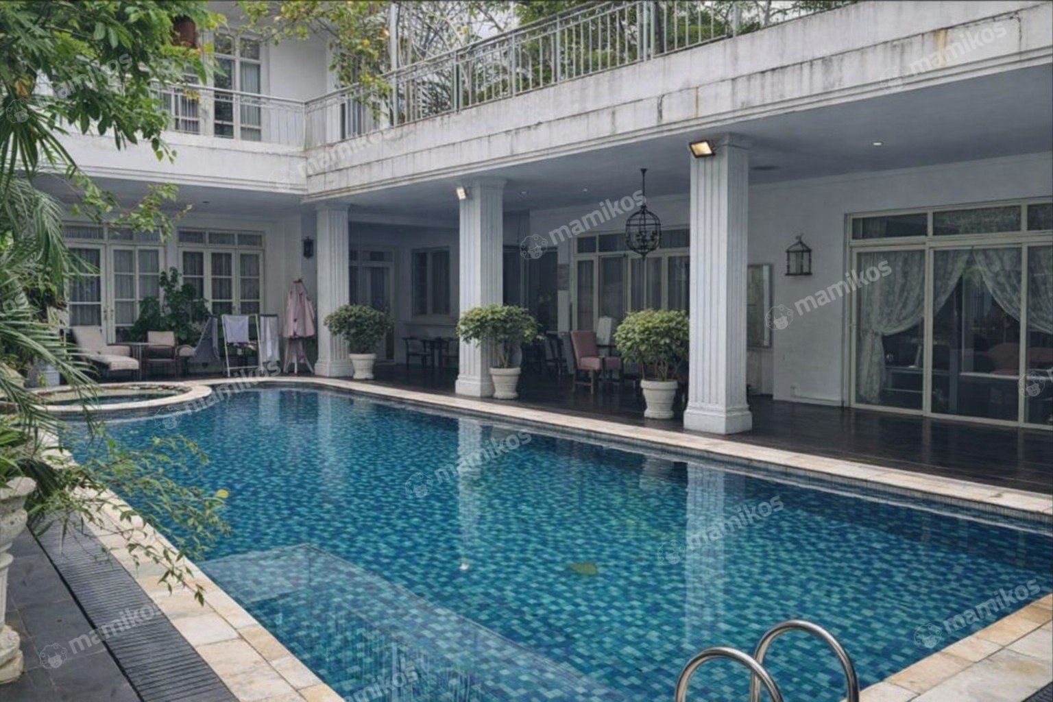 Rumah Sertifikat SHM 8 Kamar Tidur 5 Kamar Mandi Kebayoran Baru Jakarta Selatan