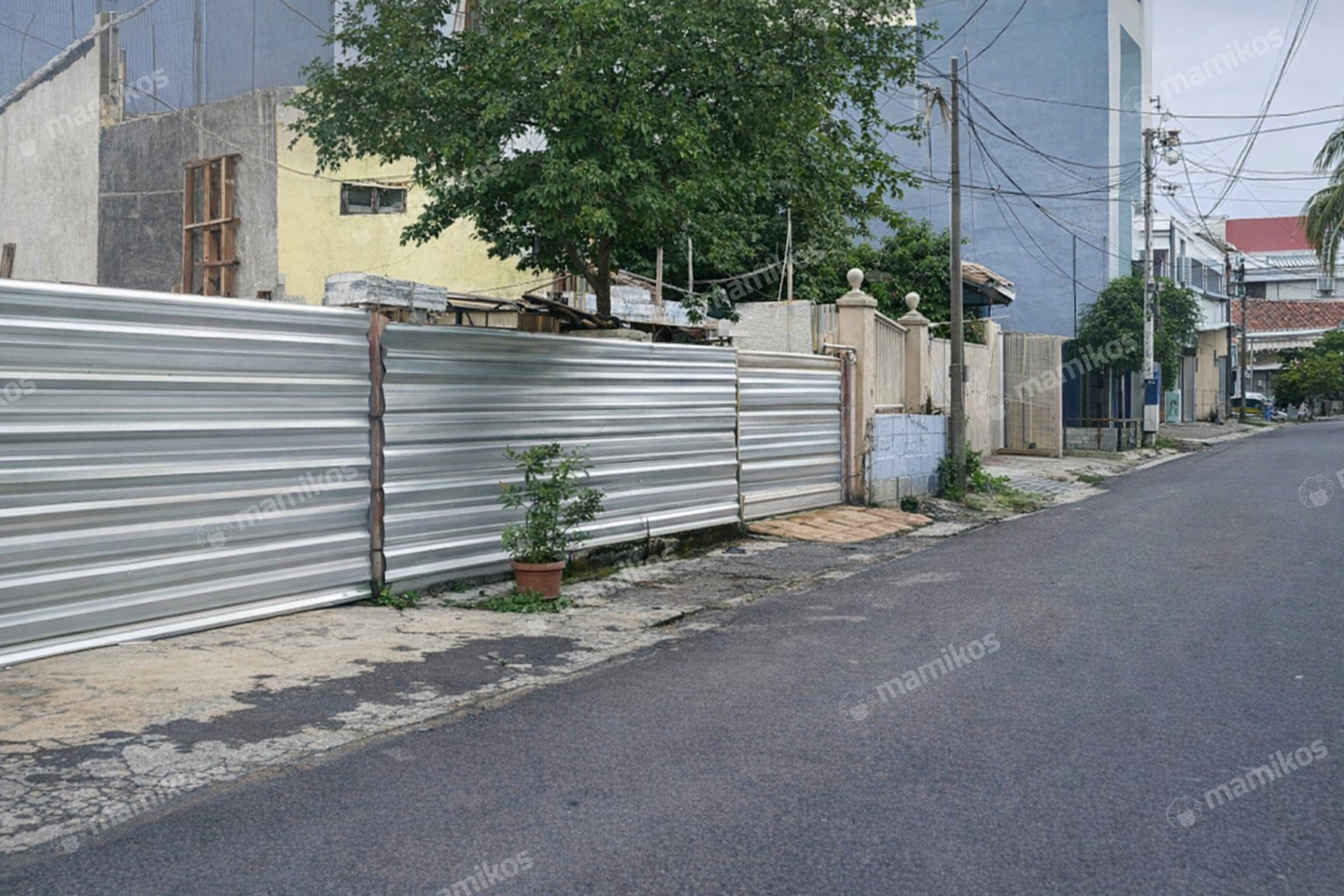 Rumah Sertifikat SHM 4 Kamar Tidur 3 Kamar Mandi Tebet Jakarta Selatan