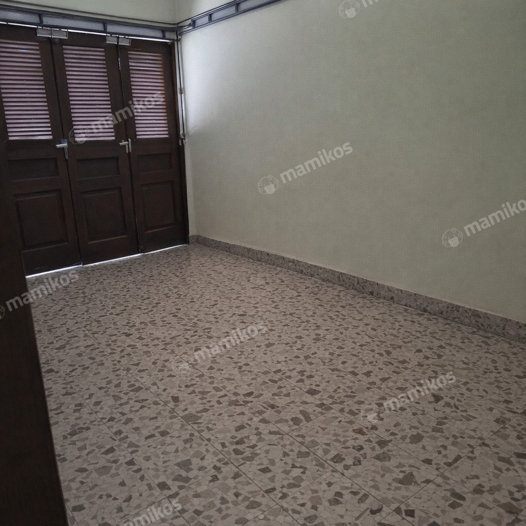 Rumah Sertifikat SHM 4 Kamar Tidur 3 Kamar Mandi Sunrise Garden Jakarta Barat - Photo 4