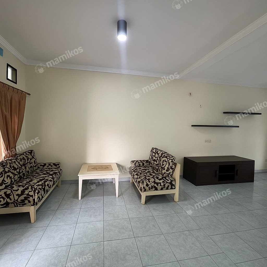Rumah Sertifikat HGB 3 Kamar Tidur 2 Kamar Mandi Jatinegara Jakarta Timur - Photo 3