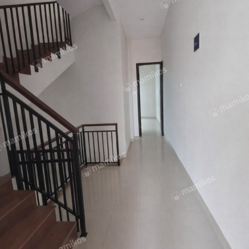 Rumah Sertifikat SHM 3 Kamar Tidur 3 Kamar Mandi Tomang Jakarta Barat - Photo 4