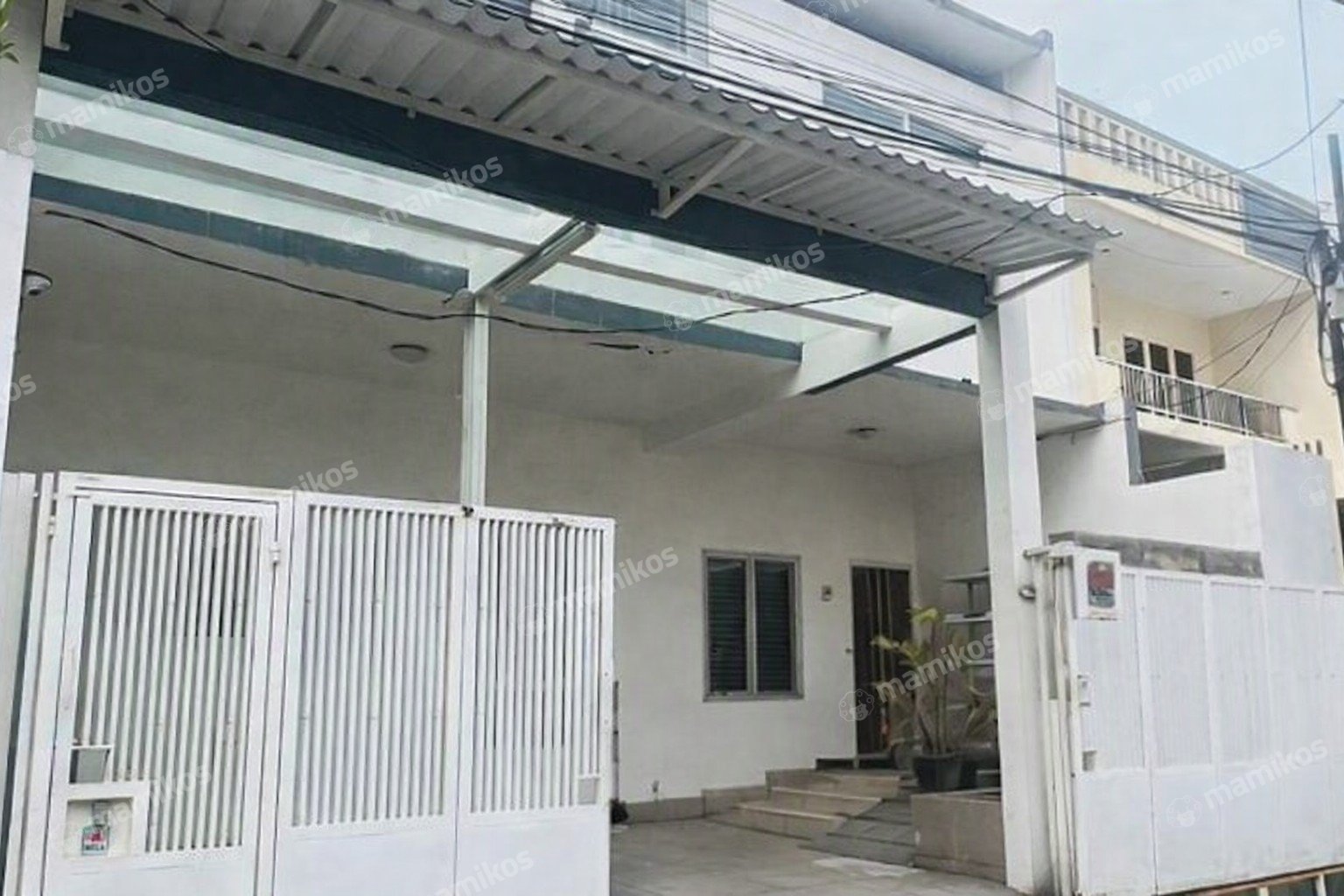 Rumah Sertifikat SHM 4 Kamar Tidur 4 Kamar Mandi Sunter Jakarta Utara
