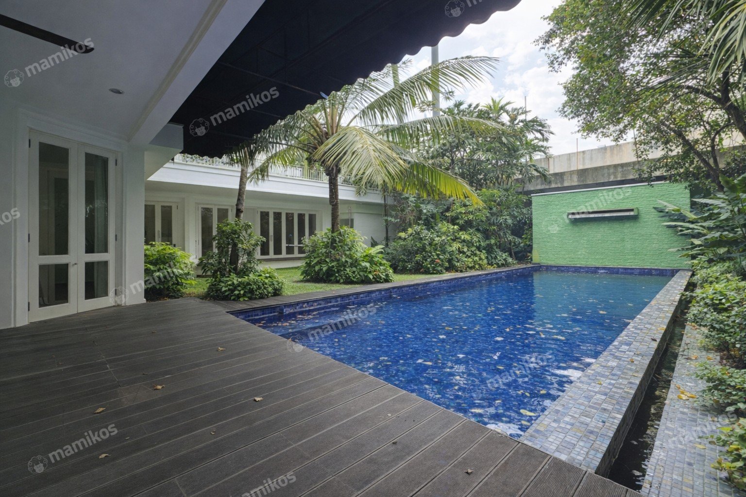 Rumah Sertifikat SHM 6 Kamar Tidur 6 Kamar Mandi Kebayoran Baru Jakarta Selatan
