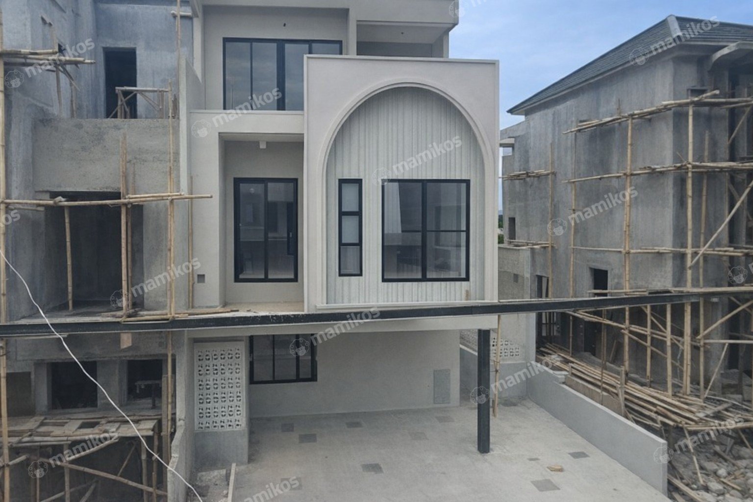 Rumah Sertifikat SHM 4 Kamar Tidur 4 Kamar Mandi Cirendeu Jakarta Selatan