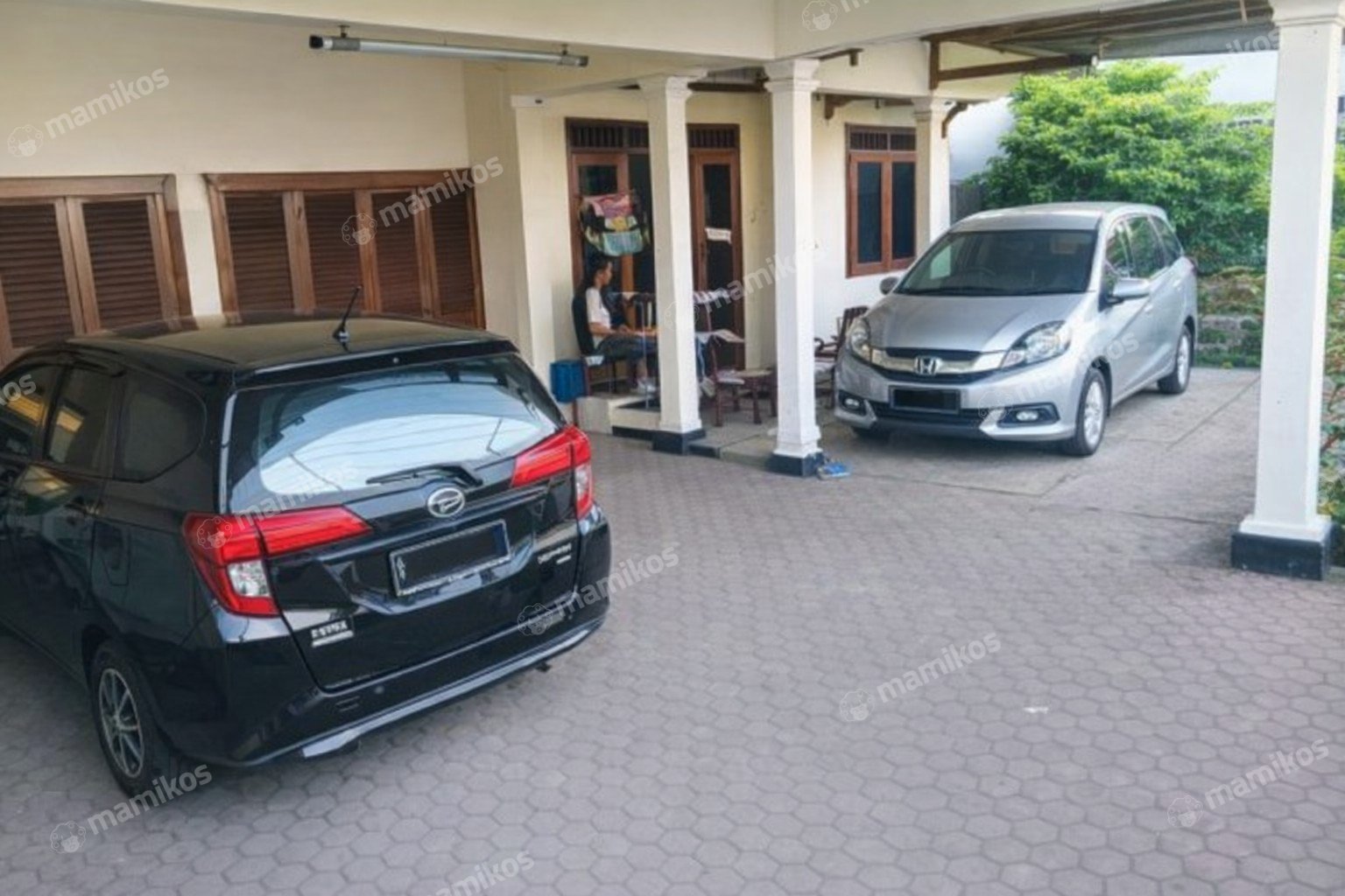 Rumah 22 Kamar Tidur 21 Kamar Mandi 2 Lantai Slipi Jakarta Barat