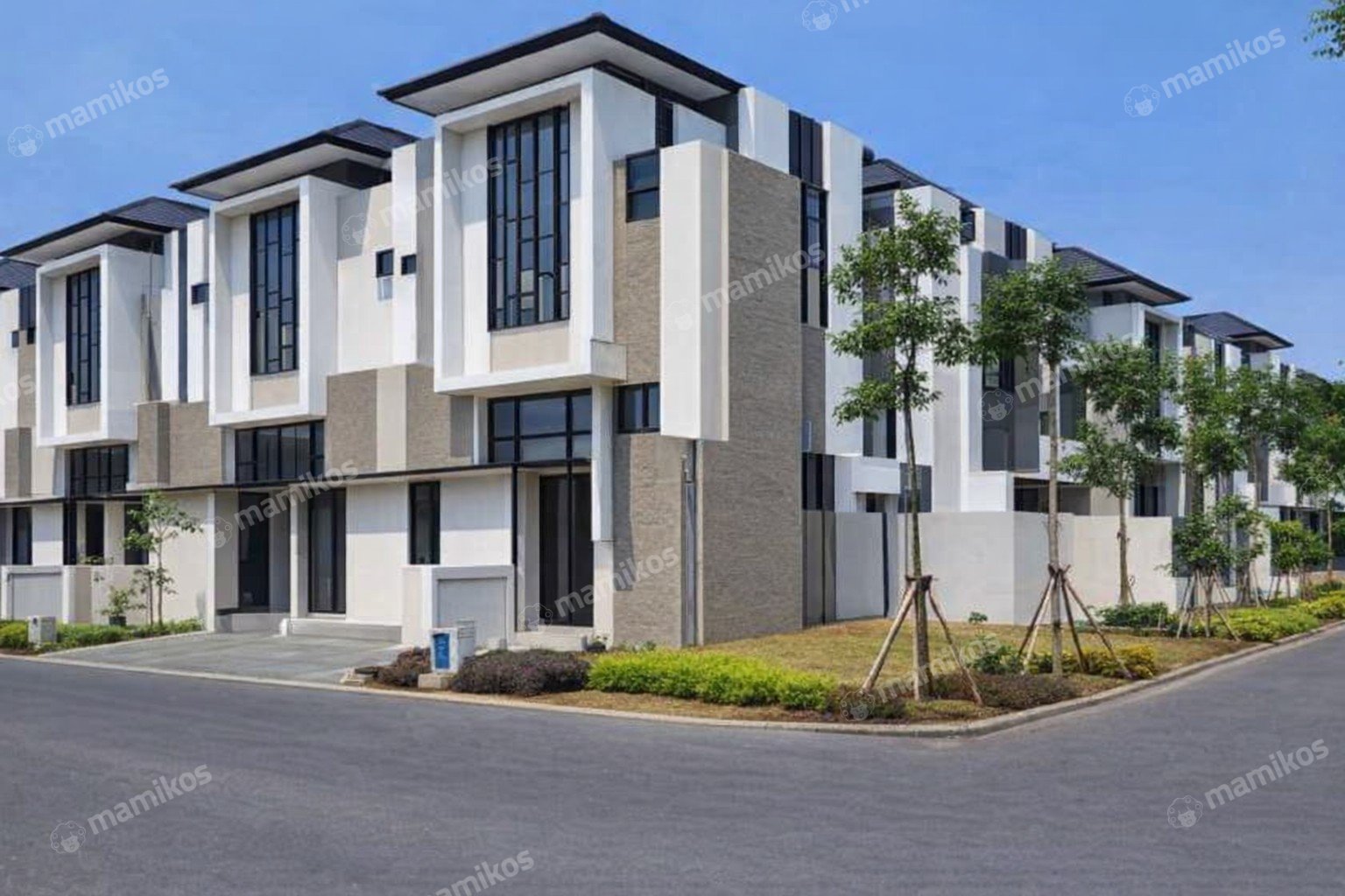 Rumah Sertifikat SHM 4 Kamar Tidur 4 Kamar Mandi Jakarta Garden City Jakarta Timur - Photo 3