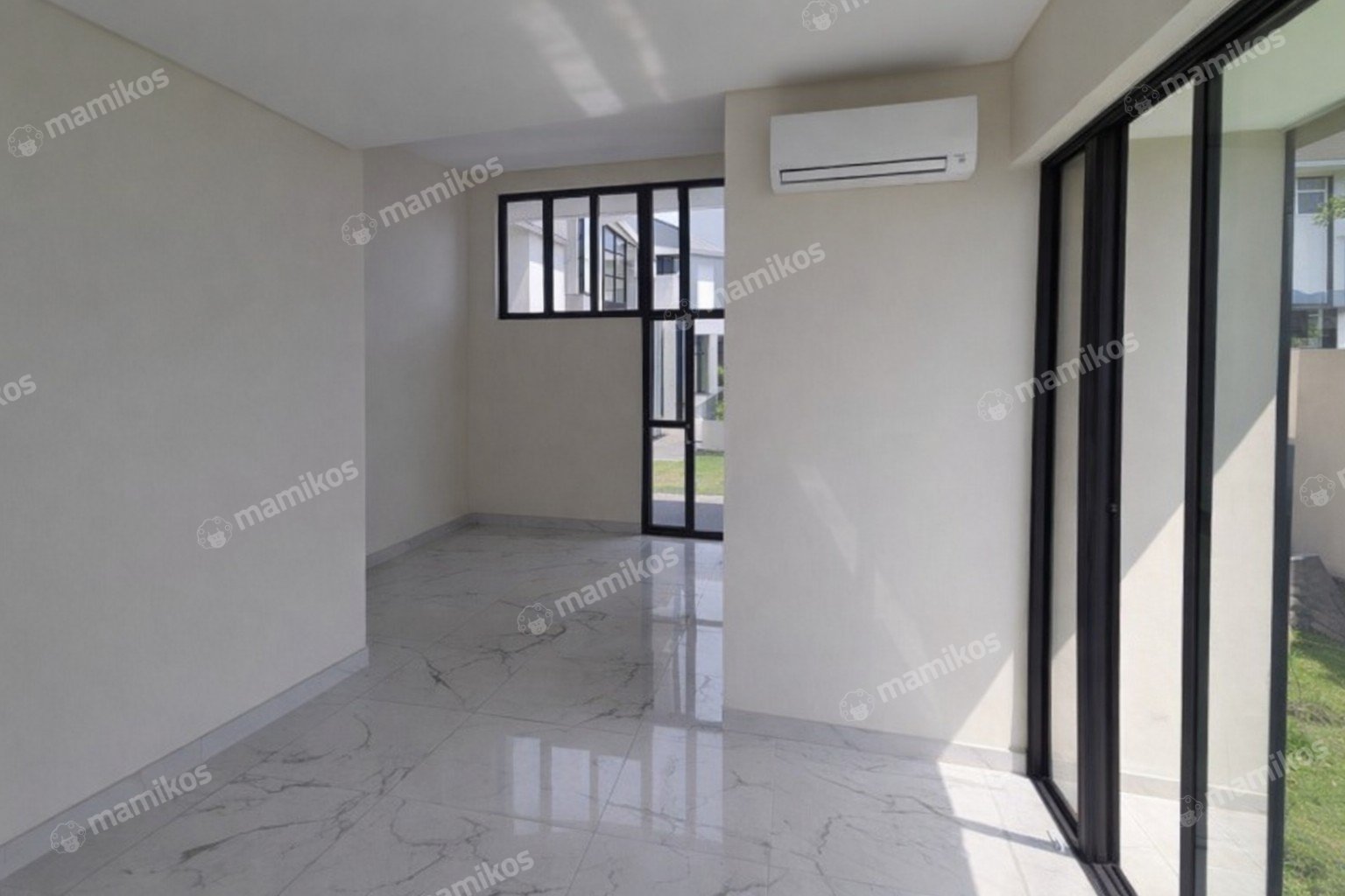 Rumah Sertifikat SHM 4 Kamar Tidur 4 Kamar Mandi Jakarta Garden City Jakarta Timur - Photo 4