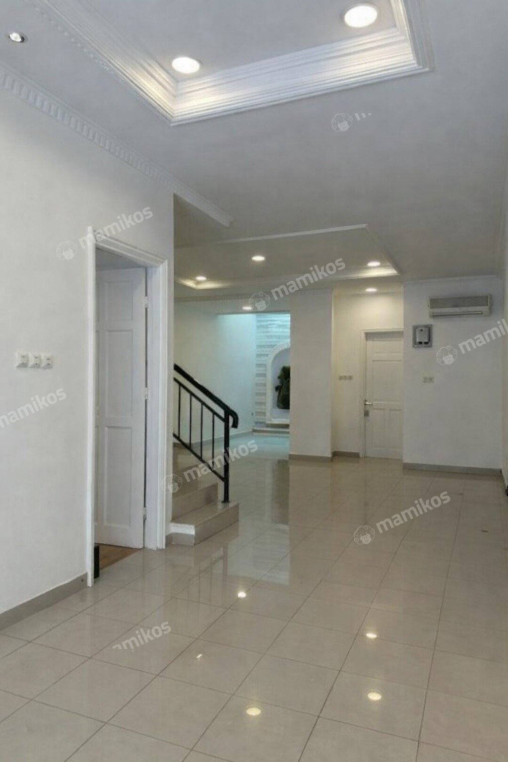 Rumah Sertifikat SHM 4 Kamar Tidur 3 Kamar Mandi Kelapa Gading Jakarta Utara - Photo 2