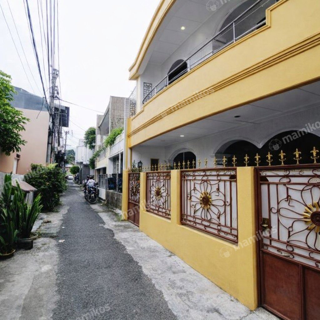 Rumah Sertifikat SHM 5 Kamar Tidur 2 Kamar Mandi Tanjung Duren Jakarta Barat - Photo 2