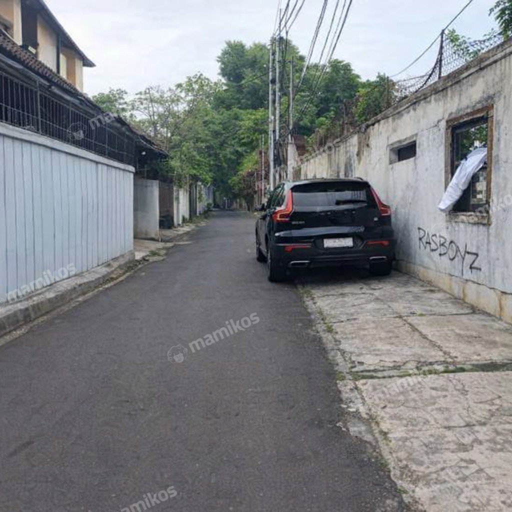 Rumah Sertifikat SHM 4 Kamar Tidur 5 Kamar Mandi Kemang Jakarta Selatan - Photo 2