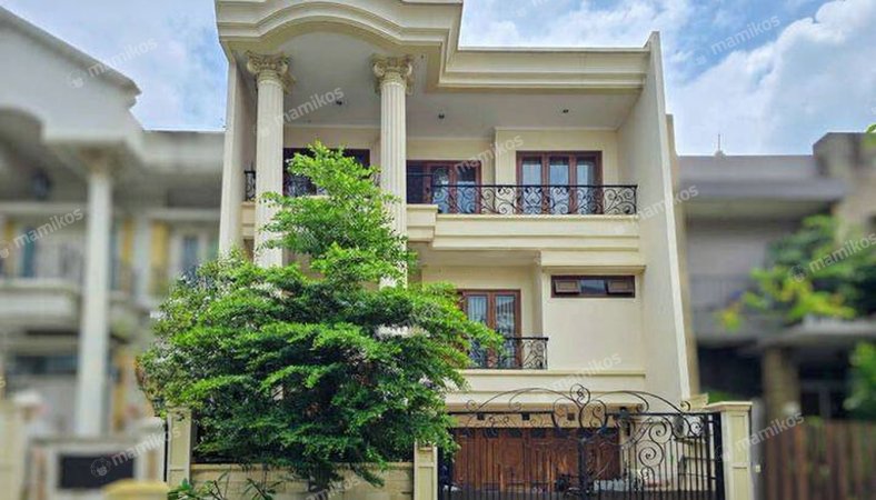 Rumah 5KT 4KM Permata Buana Jakarta Barat
