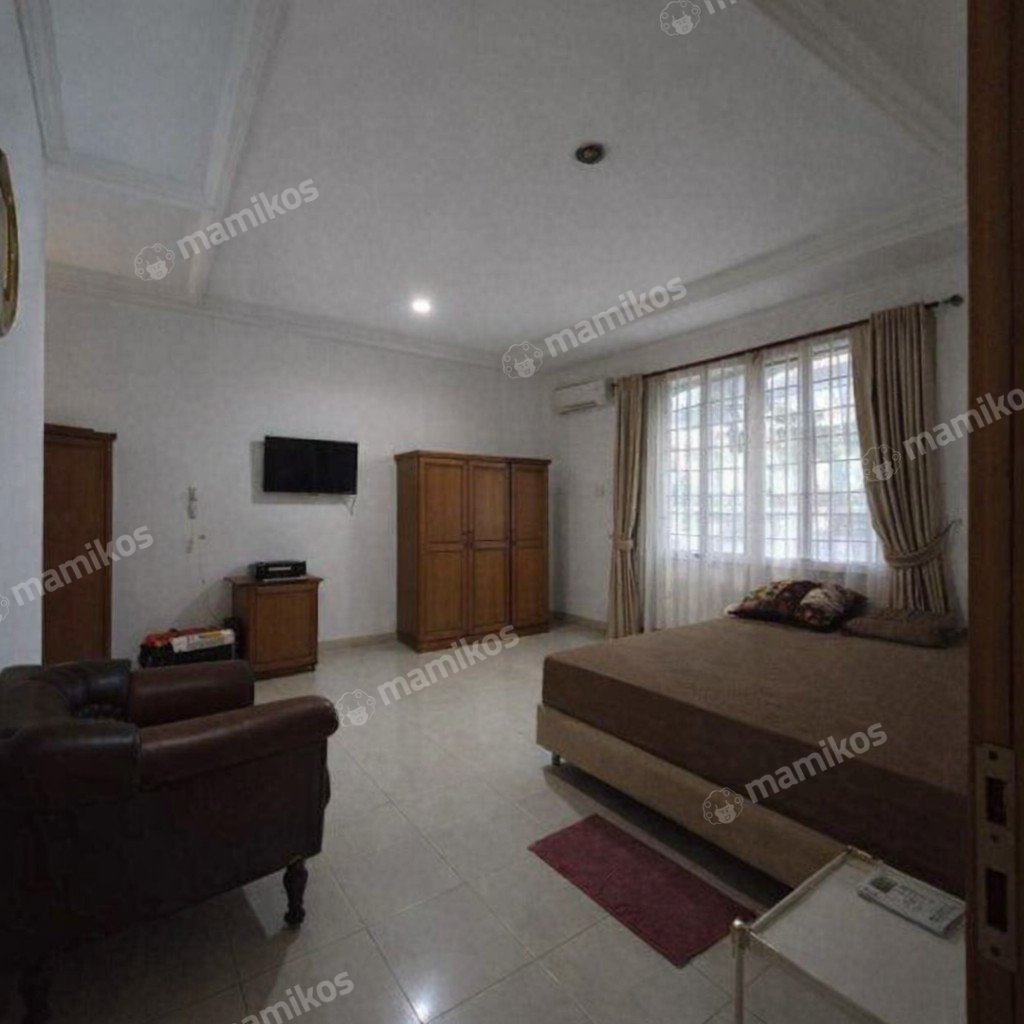 Rumah Sertifikat SHM 6 Kamar Tidur 5 Kamar Mandi Kayu Putih Jakarta Timur - Photo 2