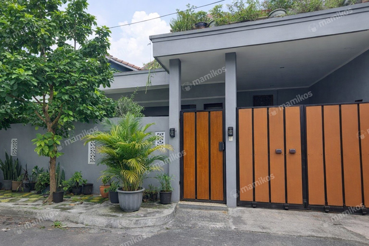 Rumah Sertifikat SHM 4 Kamar Tidur 3 Kamar Mandi Lebak Bulus Jakarta Selatan