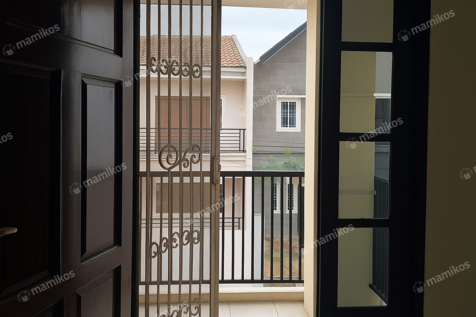 Rumah Sertifikat SHM 3 Kamar Tidur 2 Kamar Mandi Citra Garden Jakarta Barat