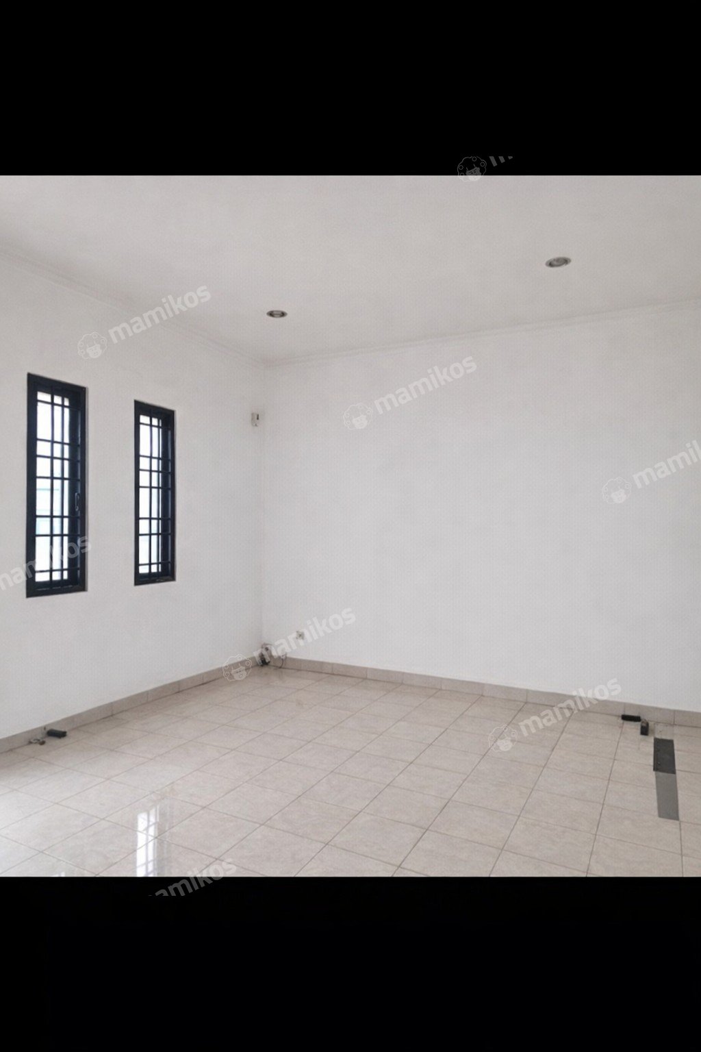 Rumah Sertifikat SHM 3 Kamar Tidur 2 Kamar Mandi Citra Garden Jakarta Barat - Photo 2