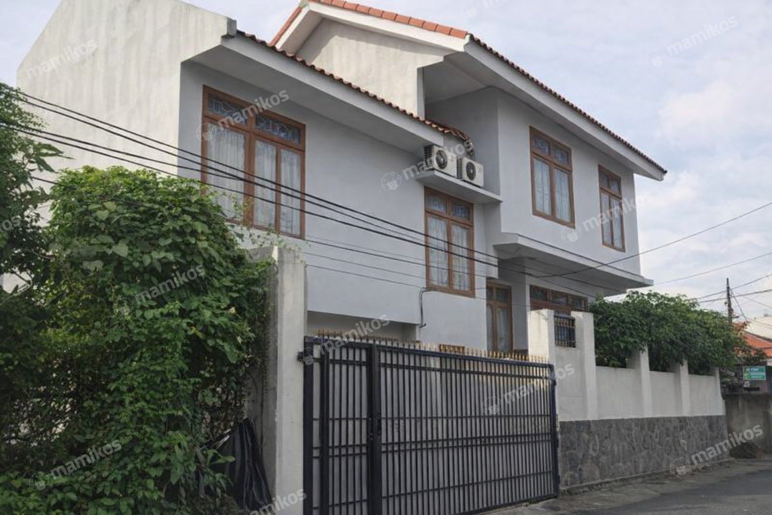 Rumah Baru Sertifikat SHM 6 Kamar Tidur Kebayoran Baru Jakarta Selatan