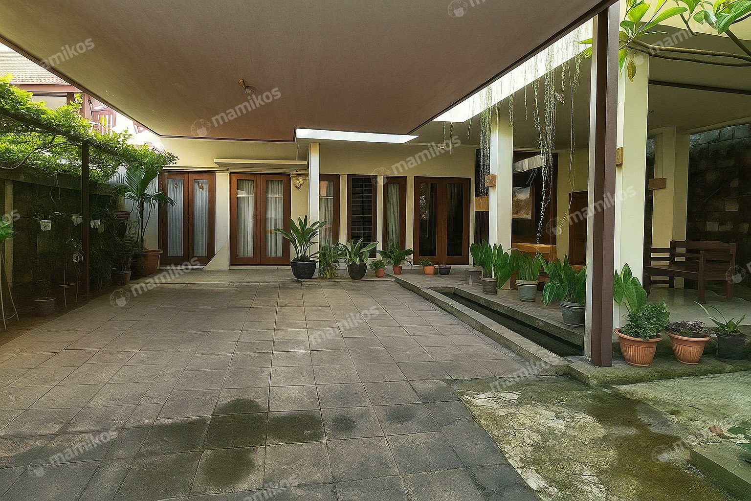 Rumah Sertifikat SHM 4 Kamar Tidur 4 Kamar Mandi Lebak Bulus Jakarta Selatan