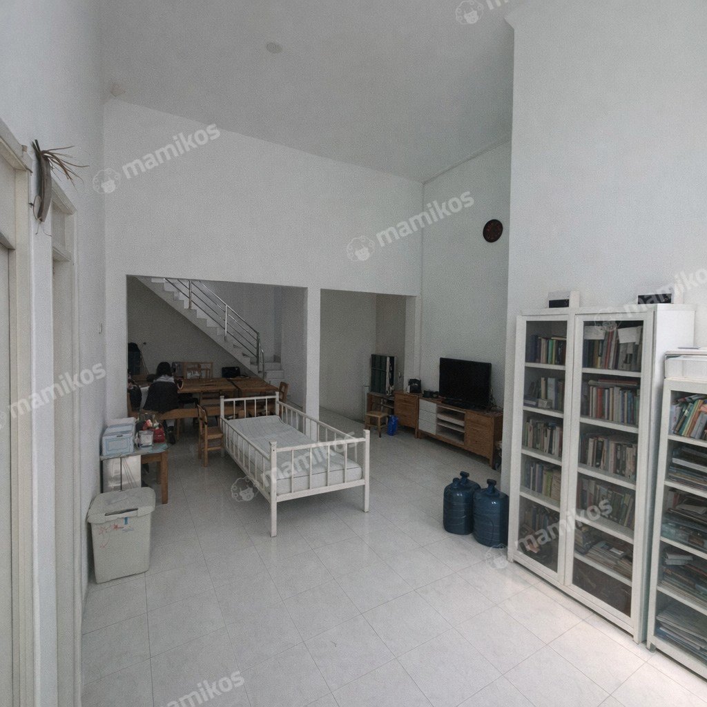 Rumah Sertifikat SHM 2 Kamar Tidur 1 Kamar Mandi Citra Grand Jakarta Timur - Photo 4