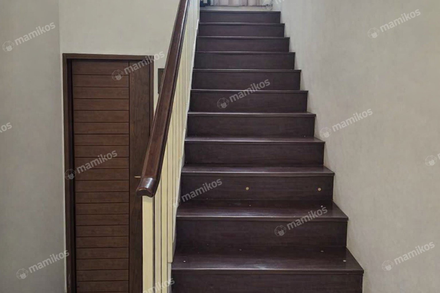 Rumah Sertifikat SHM 4 Kamar Tidur 3 Kamar Mandi Joglo Jakarta Barat