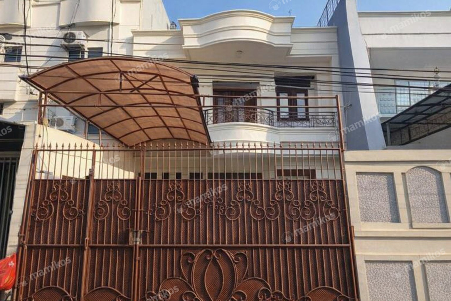 Rumah Sertifikat SHM 5 Kamar Tidur 4 Kamar Mandi Mangga Besar Jakarta Barat