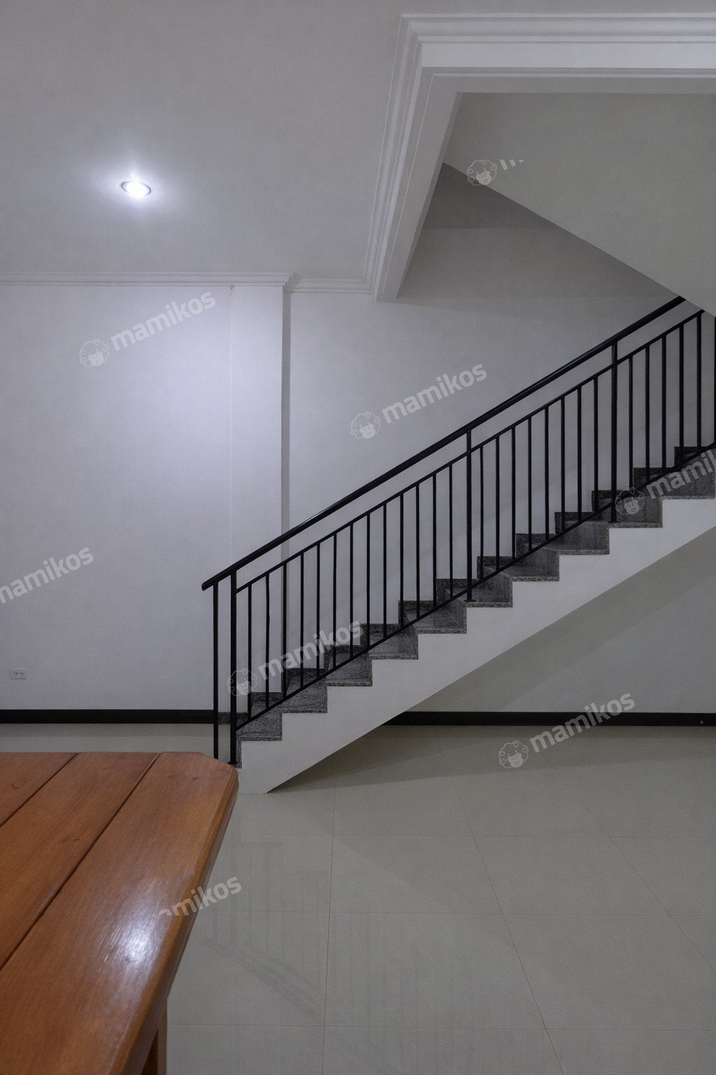 Rumah Sertifikat SHM 4 Kamar Tidur 3 Kamar Mandi Tomang Jakarta Barat - Photo 5