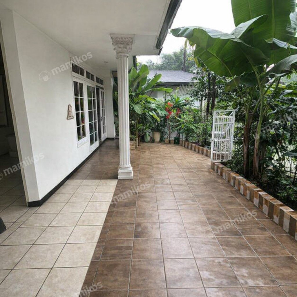 Rumah Sertifikat SHM 5 Kamar Tidur 4 Kamar Mandi Puri Indah Jakarta Barat - Photo 3