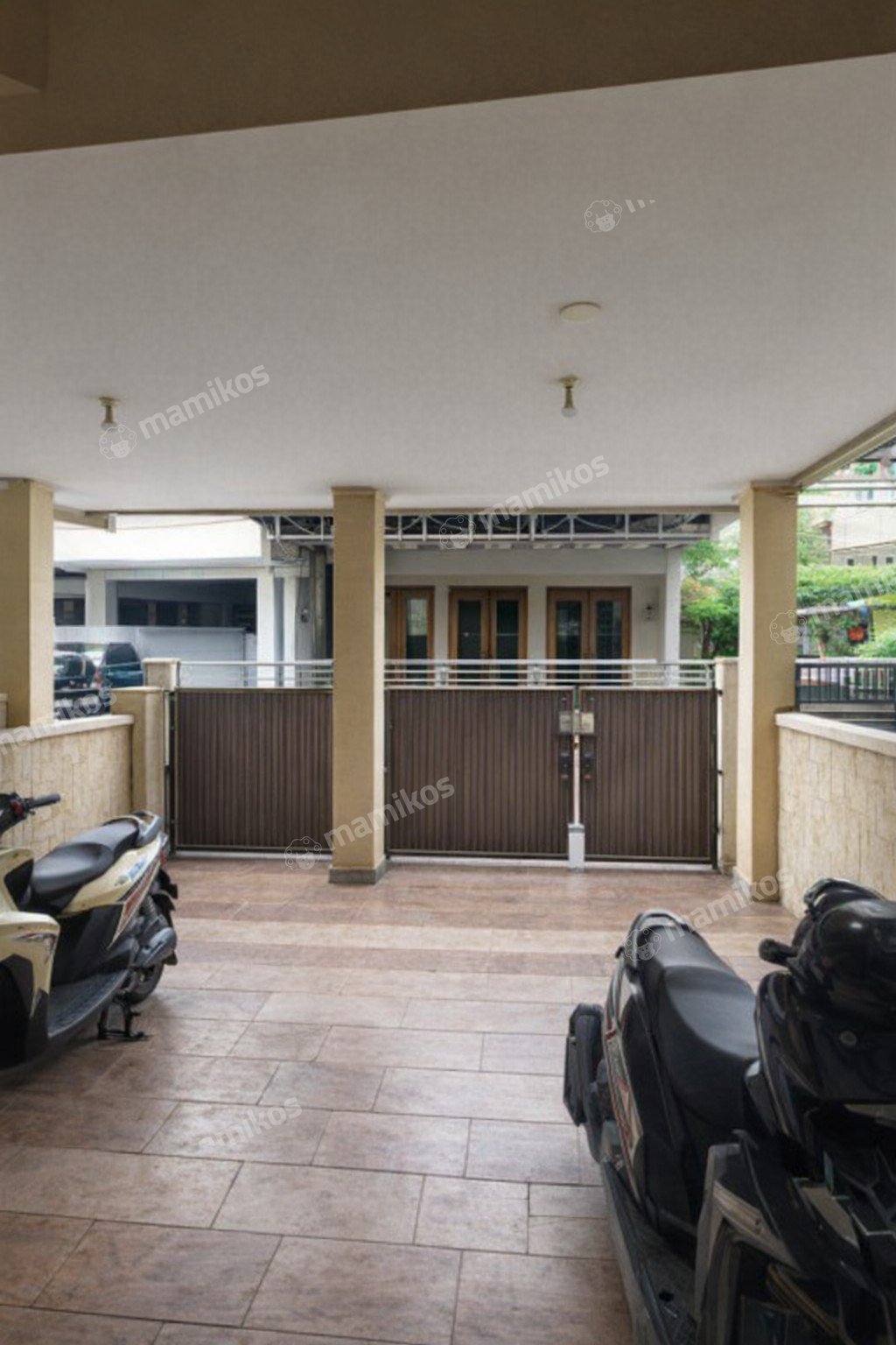 Rumah Sertifikat SHM 3 Kamar Tidur 5 Kamar Mandi Kelapa Gading Jakarta Utara - Photo 2