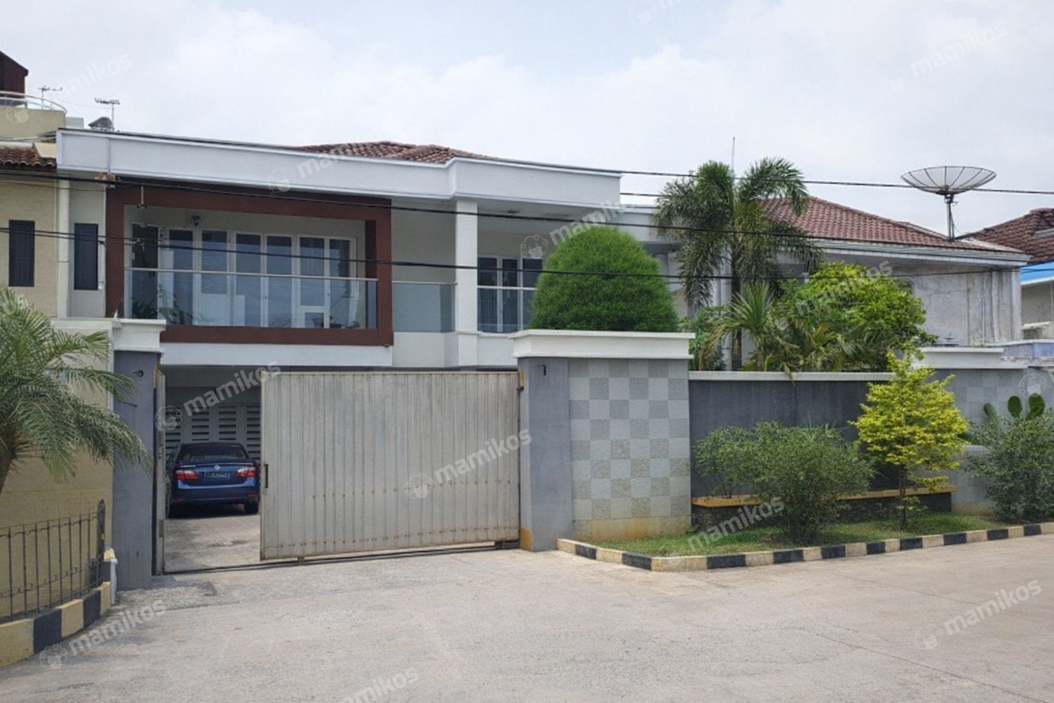 Rumah 4 Kamar Tidur 3 Kamar Mandi 1 Lantai Green garden Jakarta Barat