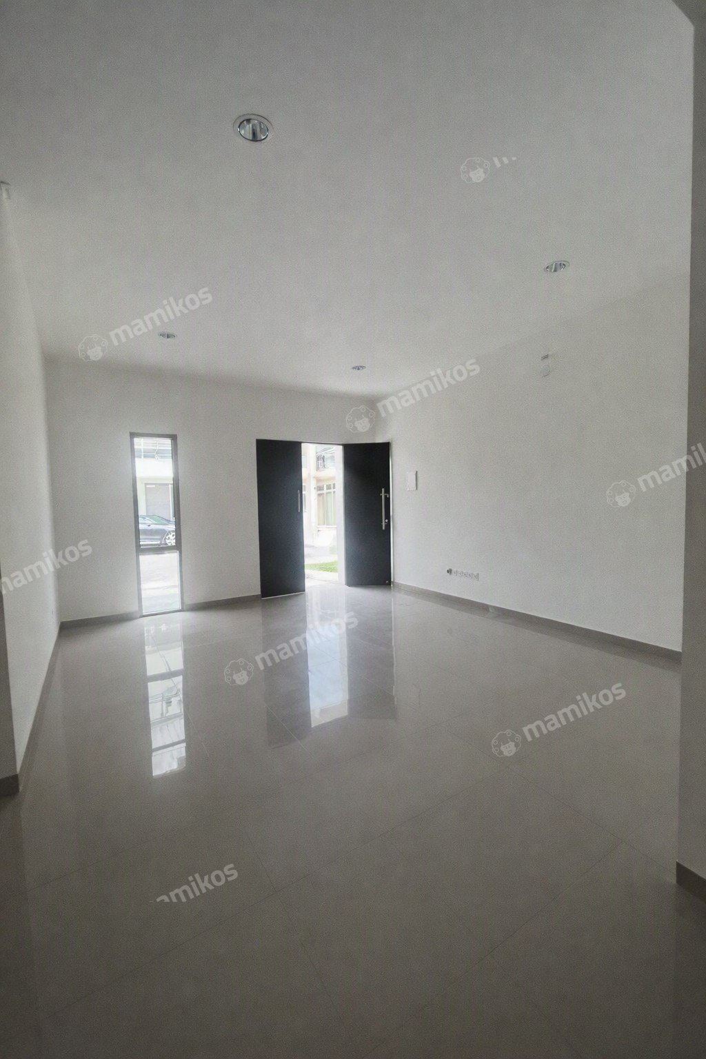 Rumah Sertifikat SHM 3 Kamar Tidur 3 Kamar Mandi Pantai Indah Kapuk 2 Jakarta Utara - Photo 3