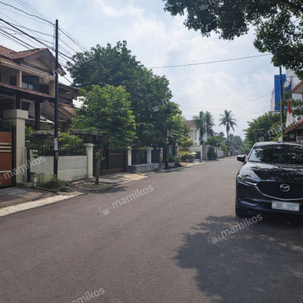 Rumah Sertifikat SHM 4 Kamar Tidur 3 Kamar Mandi Kebon Jeruk Jakarta Barat - Photo 2