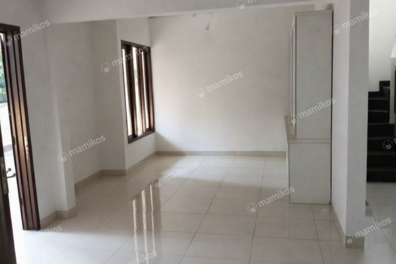 Rumah Sertifikat SHM 4 Kamar Tidur 4 Kamar Mandi Kelapa Gading Jakarta Utara - Photo 3