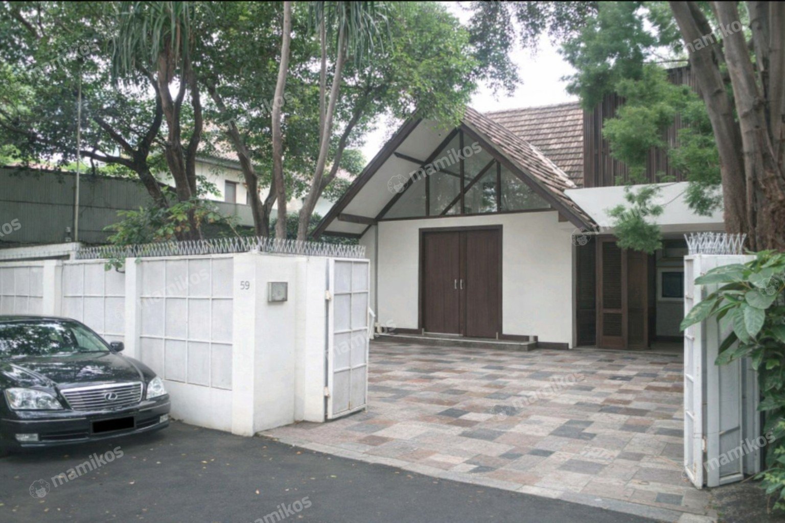 Rumah Sertifikat SHM 5 Kamar Tidur 4 Kamar Mandi Kemang Jakarta Selatan