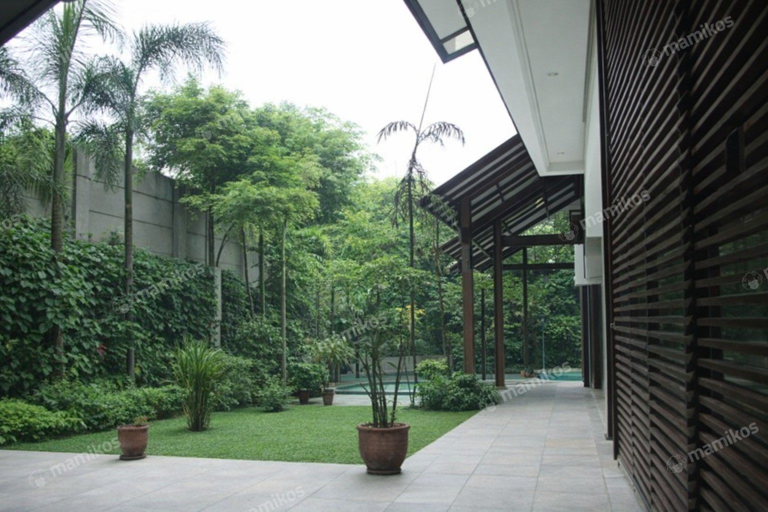 Rumah Sertifikat SHM 5 Kamar Tidur 4 Kamar Mandi Kemang Jakarta Selatan - Photo 2