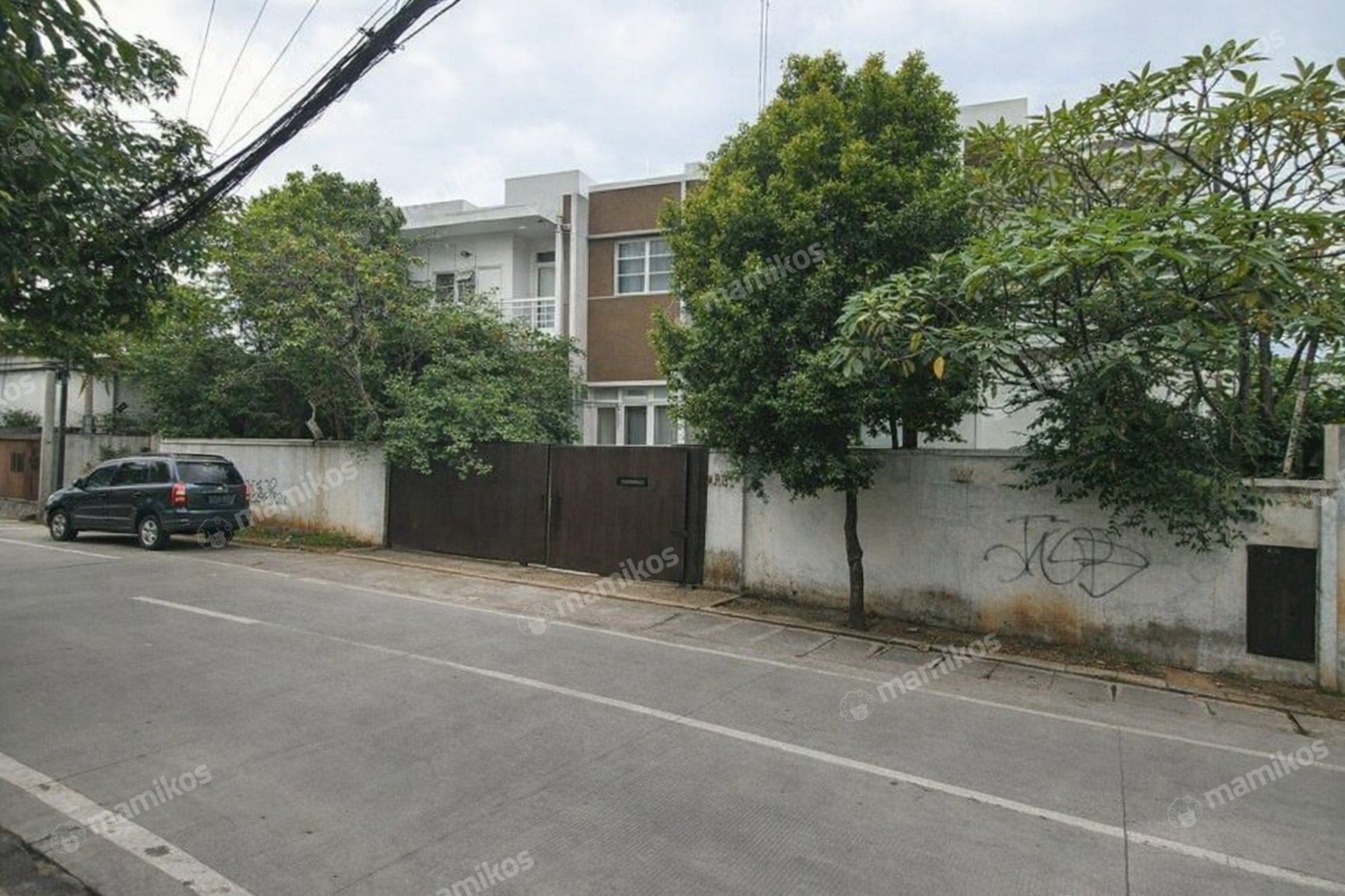 Rumah Sertifikat SHM 6 Kamar Tidur 5 Kamar Mandi Duren Tiga Jakarta Selatan