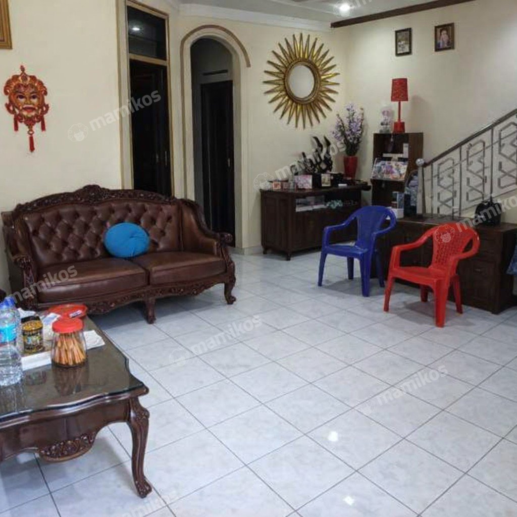 Rumah Sertifikat SHM 4 Kamar Tidur 3 Kamar Mandi Taman Palem Jakarta Barat - Photo 3