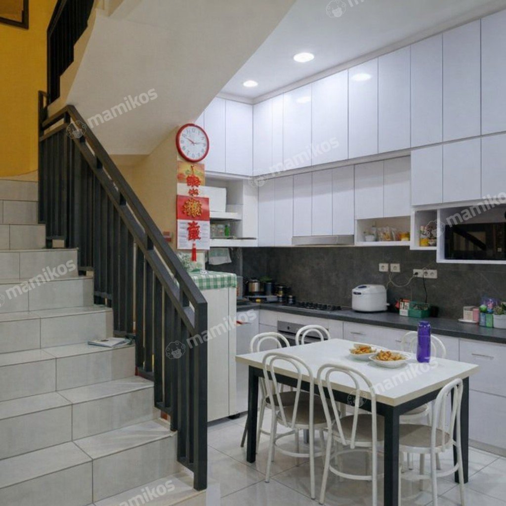 Rumah Sertifikat SHM 3 Kamar Tidur 3 Kamar Mandi Tanjung Duren Jakarta Barat - Photo 4