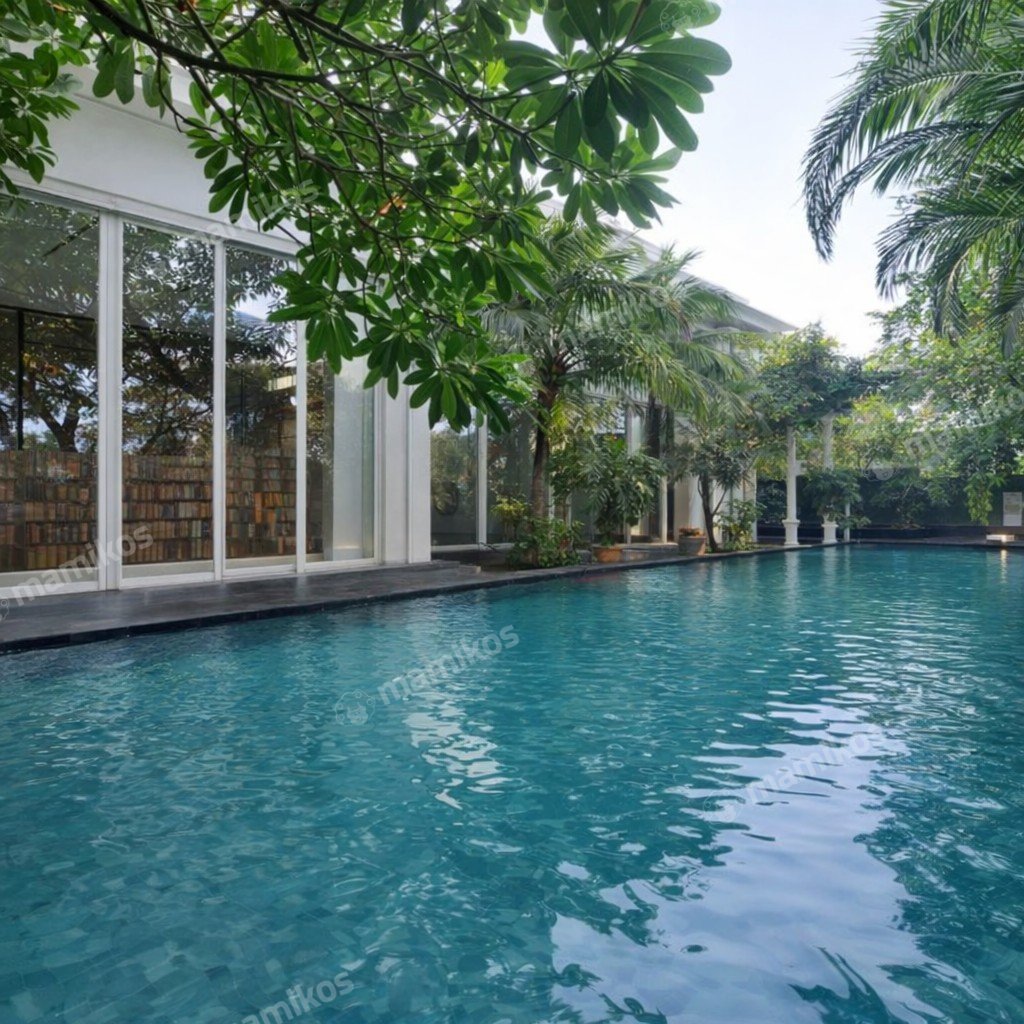Rumah Sertifikat SHM 5 Kamar Tidur 5 Kamar Mandi Kebayoran Baru Jakarta Selatan - Photo 2