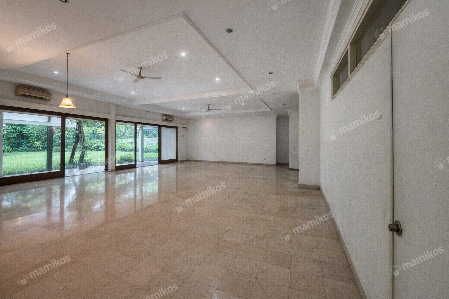 Rumah Sertifikat SHM 4 Kamar Tidur 3 Kamar Mandi Kemang Jakarta Selatan - Photo 3