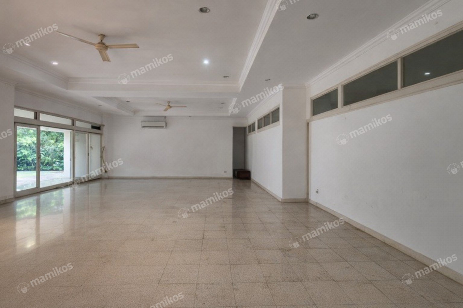 Rumah Sertifikat SHM 4 Kamar Tidur 3 Kamar Mandi Kemang Jakarta Selatan - Photo 5