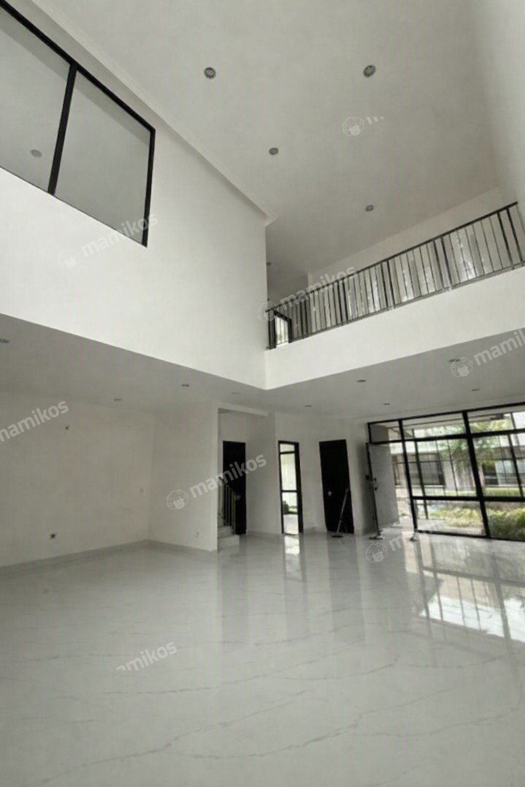 Rumah Sertifikat SHM 4 Kamar Tidur 3 Kamar Mandi Pantai Indah Kapuk 2 Jakarta Utara - Photo 2
