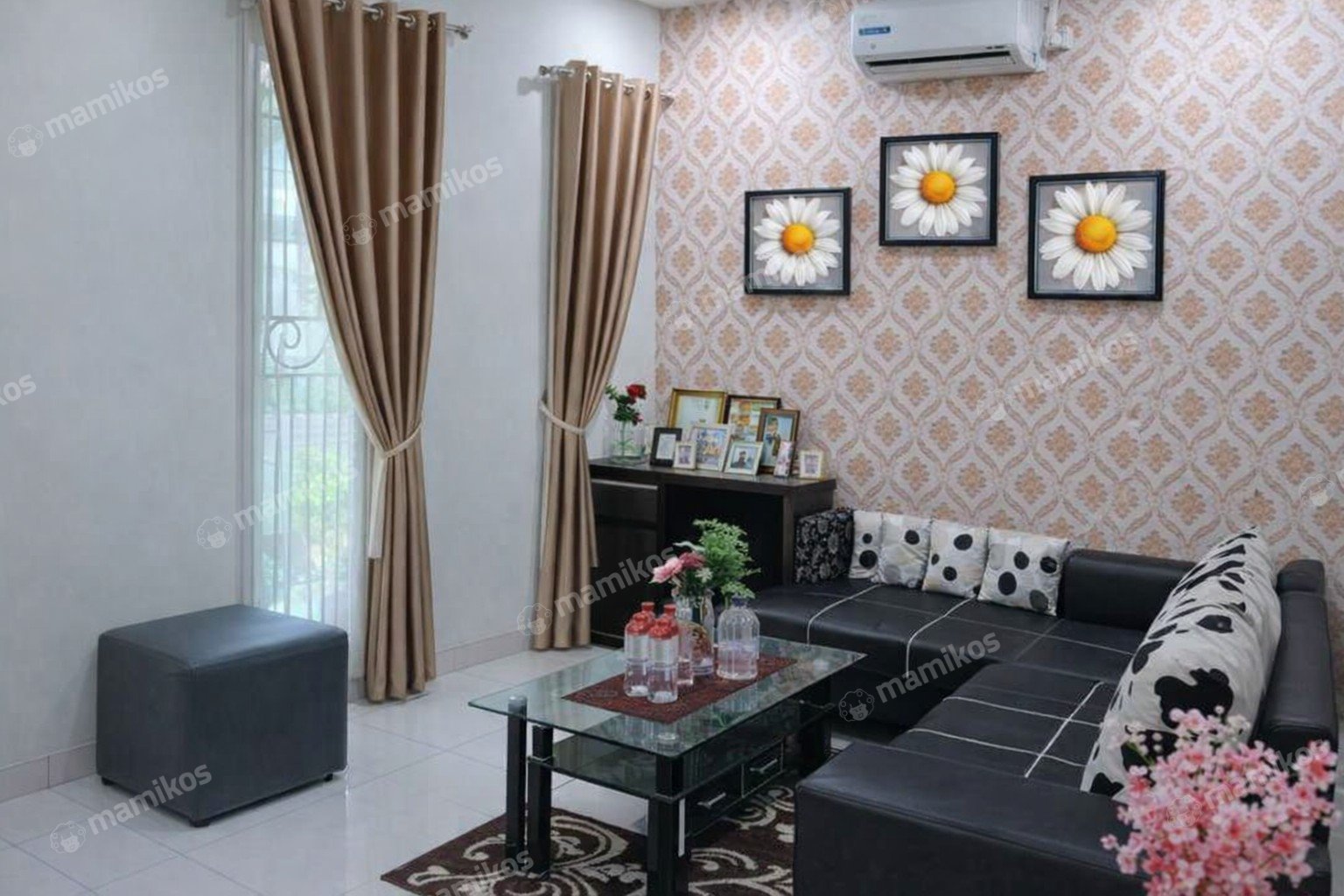 Rumah Sertifikat PPJB 4 Kamar Tidur 4 Kamar Mandi Raffles Hills Jakarta Timur