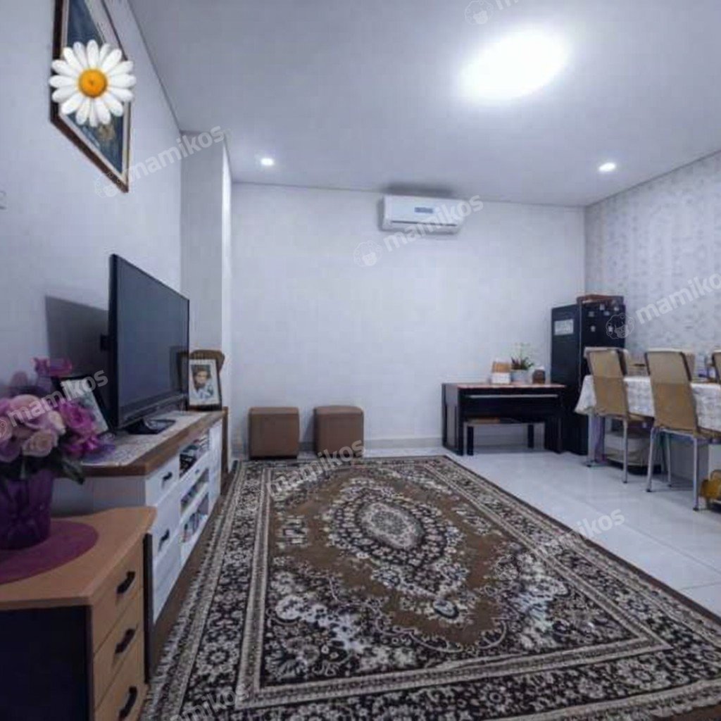 Rumah Sertifikat PPJB 4 Kamar Tidur 4 Kamar Mandi Raffles Hills Jakarta Timur - Photo 2