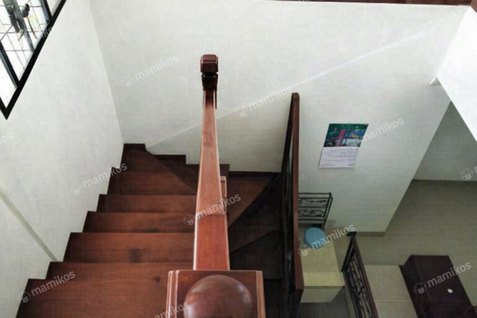 Rumah Sertifikat SHM 4 Kamar Tidur 2 Kamar Mandi Pondok Indah Jakarta Selatan - Photo 4