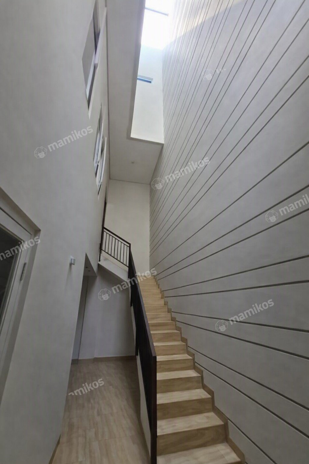 Rumah 7 Kamar Tidur 7 Kamar Mandi 1 Lantai Pantai Indah Kapuk Jakarta Utara - Photo 5