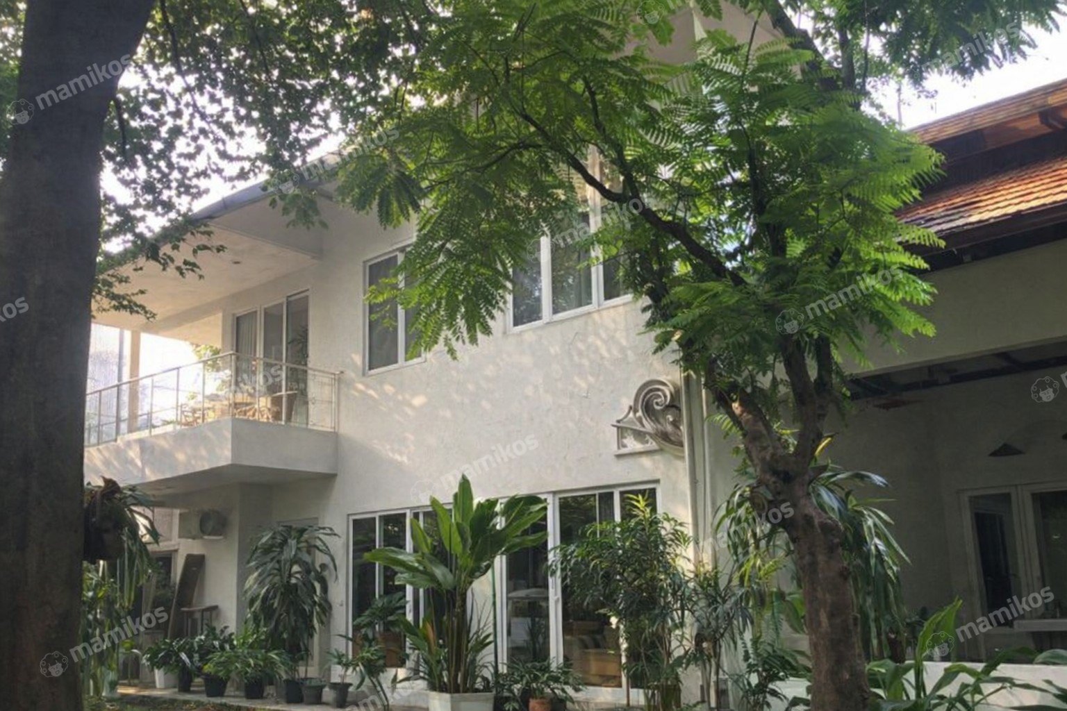 Rumah Sertifikat SHM 5 Kamar Tidur 5 Kamar Mandi Cipete Jakarta Selatan