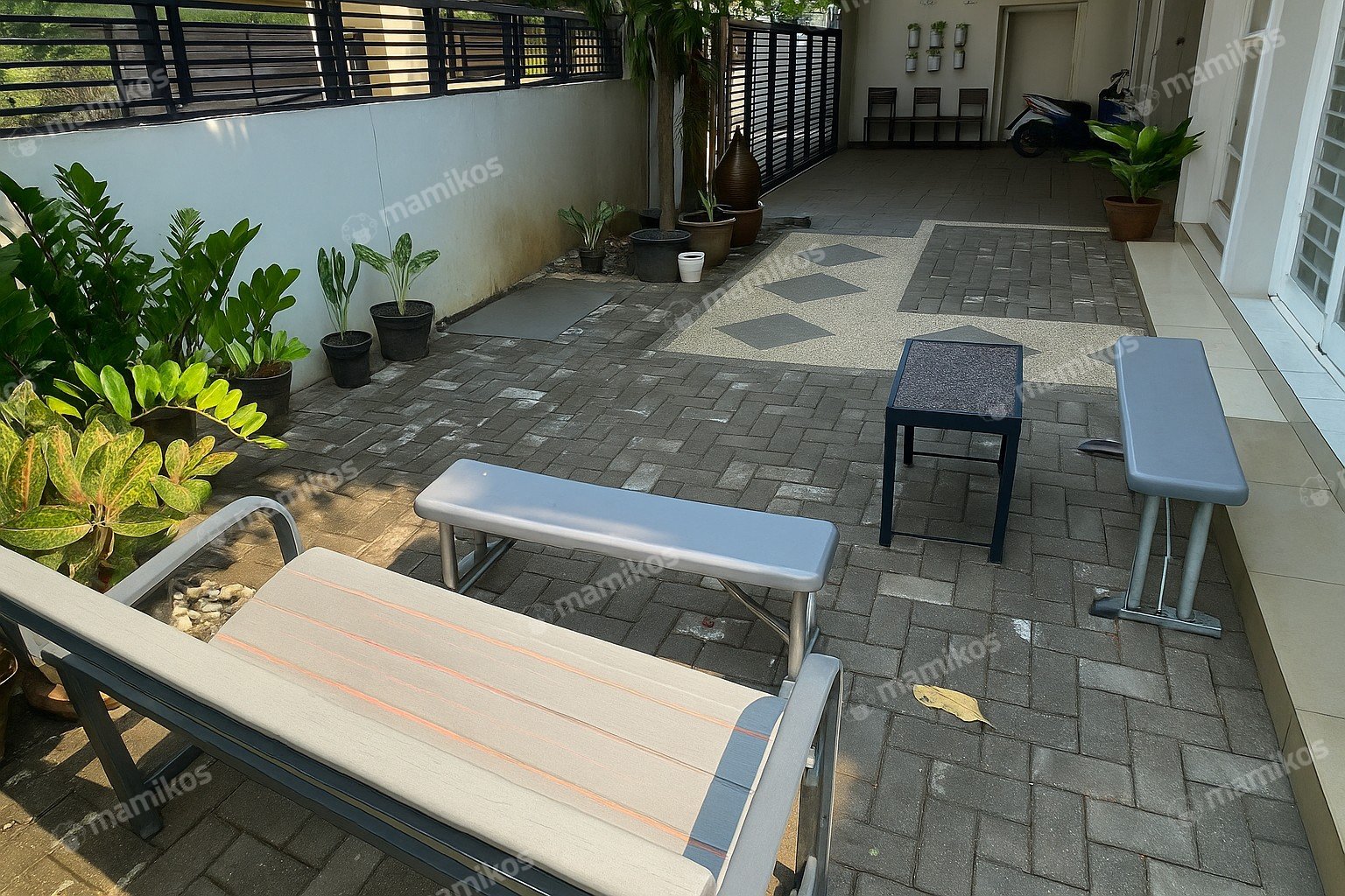 Rumah Sertifikat SHM 7 Kamar Tidur 6 Kamar Mandi Pondok Indah Jakarta Selatan