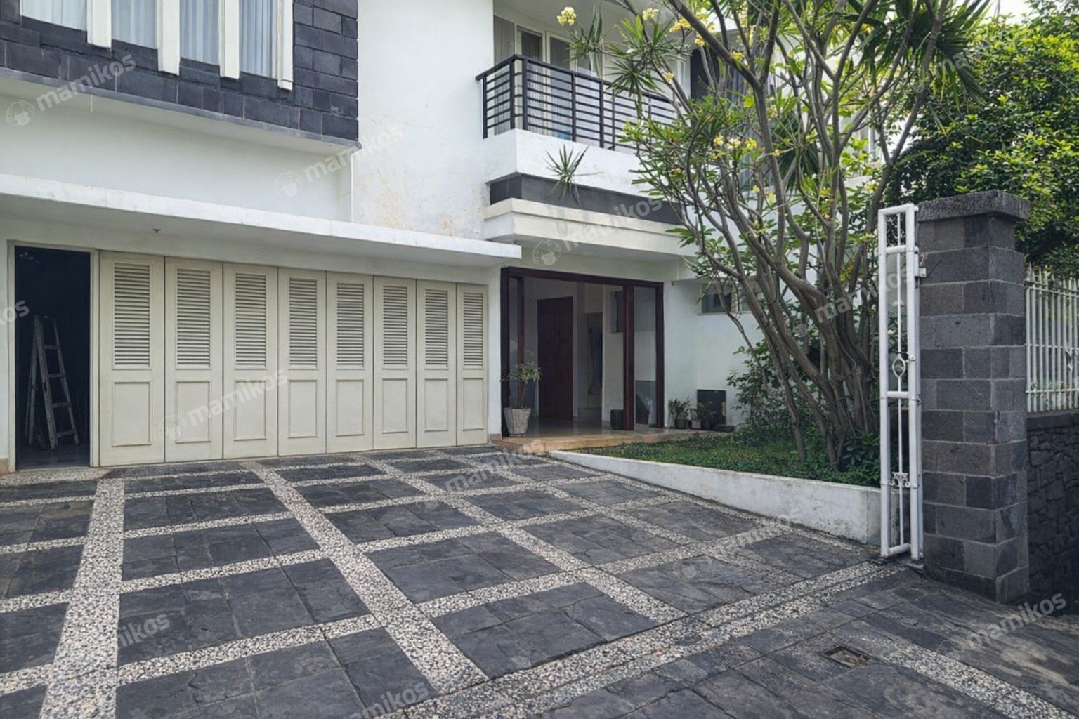 Rumah Sertifikat SHM 4 Kamar Tidur 4 Kamar Mandi Kalibata Jakarta Selatan
