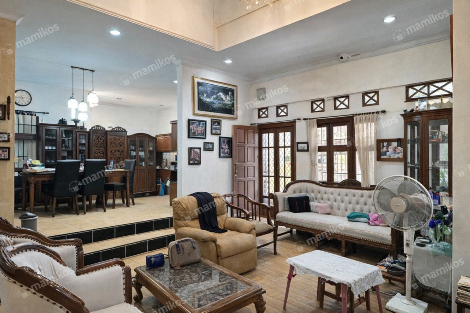 Rumah Sertifikat SHM 6 Kamar Tidur 4 Kamar Mandi Kebayoran Baru Jakarta Selatan